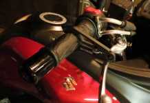 motorcycle throttle lock