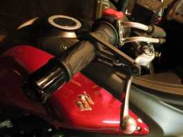 motorcycle throttle lock